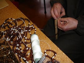 confection de chapelets