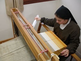 tissage de ponchos, châles, écharpes en laine mohair, étoles