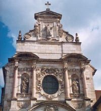 Façade du premier monastère