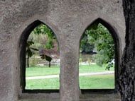 fenêtre d'un cloître